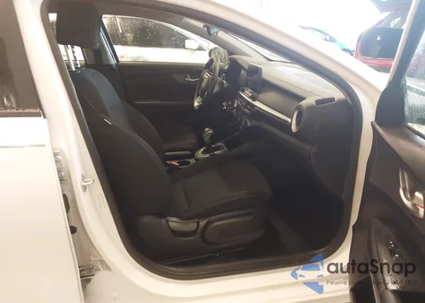 2021 Kia Forte Lxs из США, поврежденный, VIN 3KPF24AD2ME299422